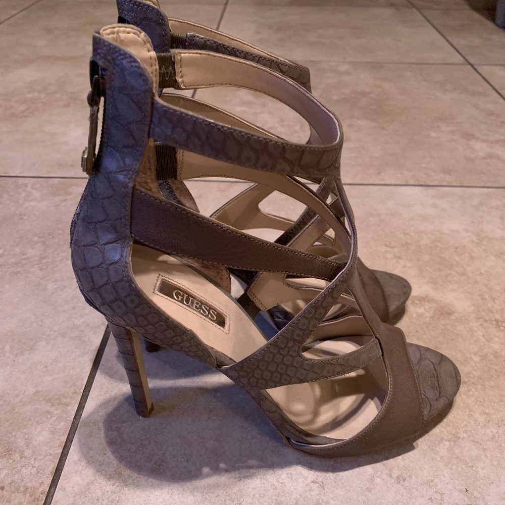 Guess Arely Open-Toe Leather Olive Green Heels - Picture 3 of 6